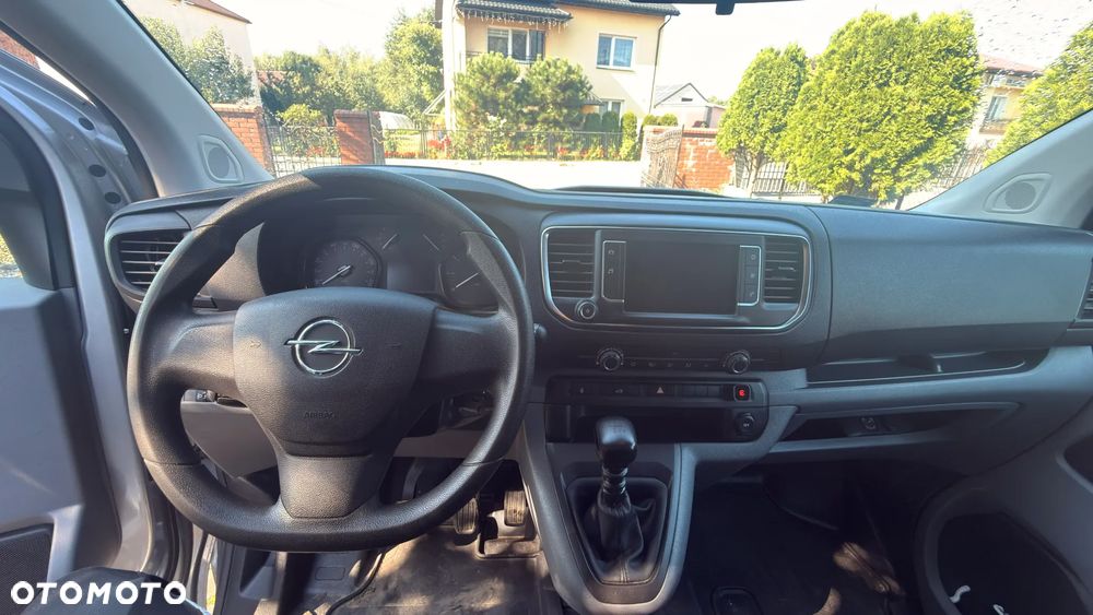 Opel Vivaro - 13