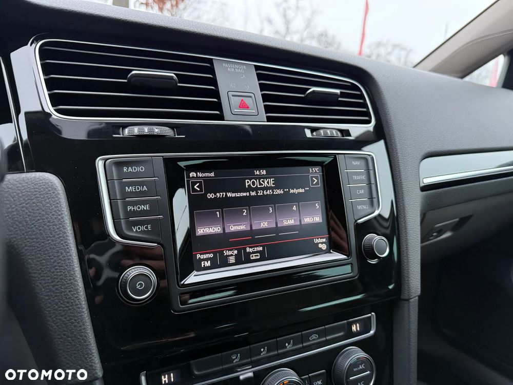 Volkswagen Golf - 30