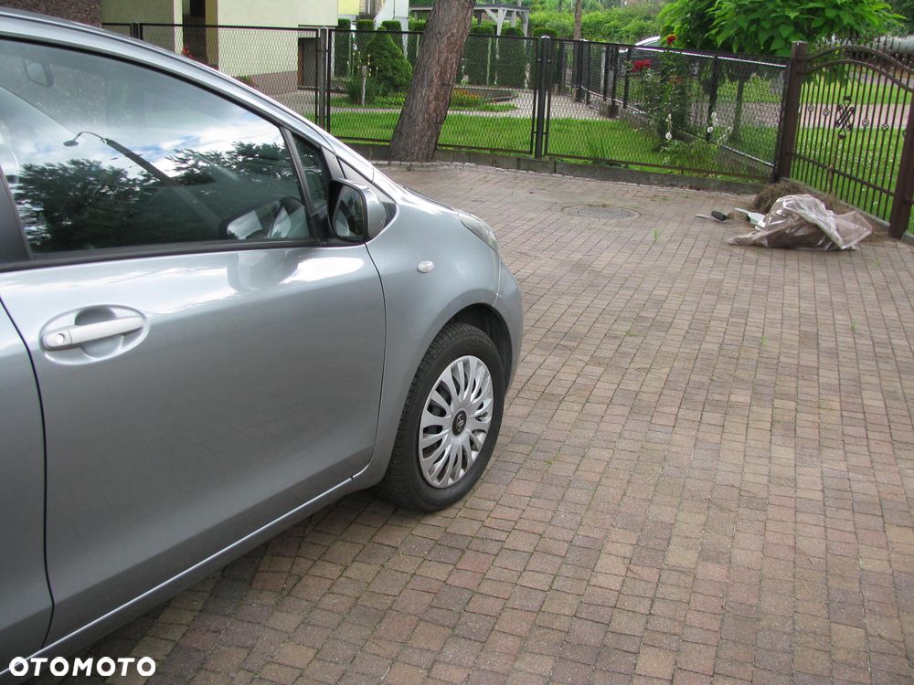 Toyota Yaris 1.33 2010 - 8