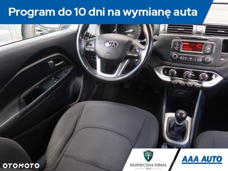 Kia Rio - 9