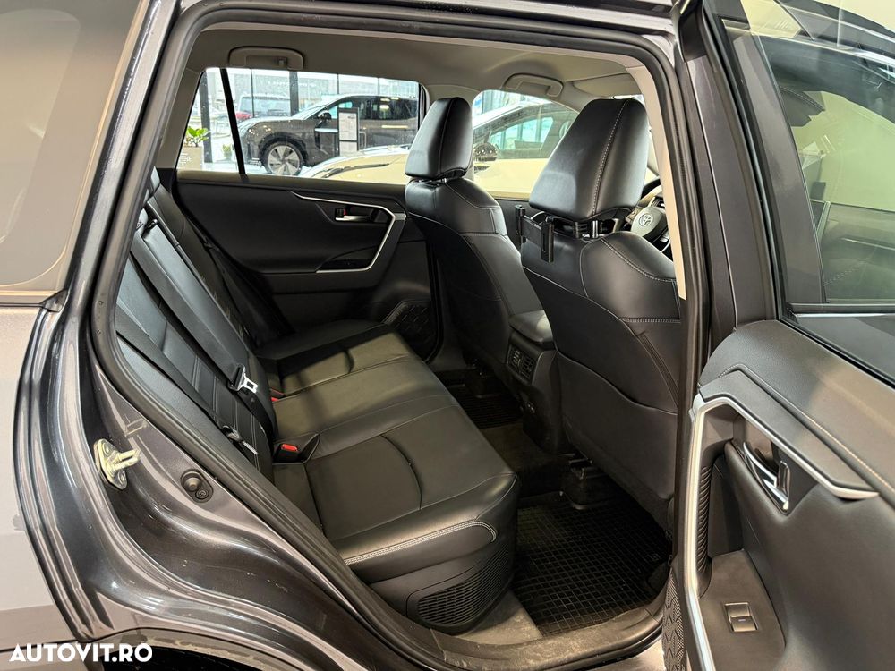 Toyota RAV4 2.5 VVT-iE 4x4 Luxury - 18