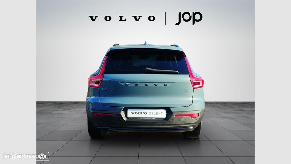 Volvo XC 40 1.5 T2 Plus Dark Auto - 4