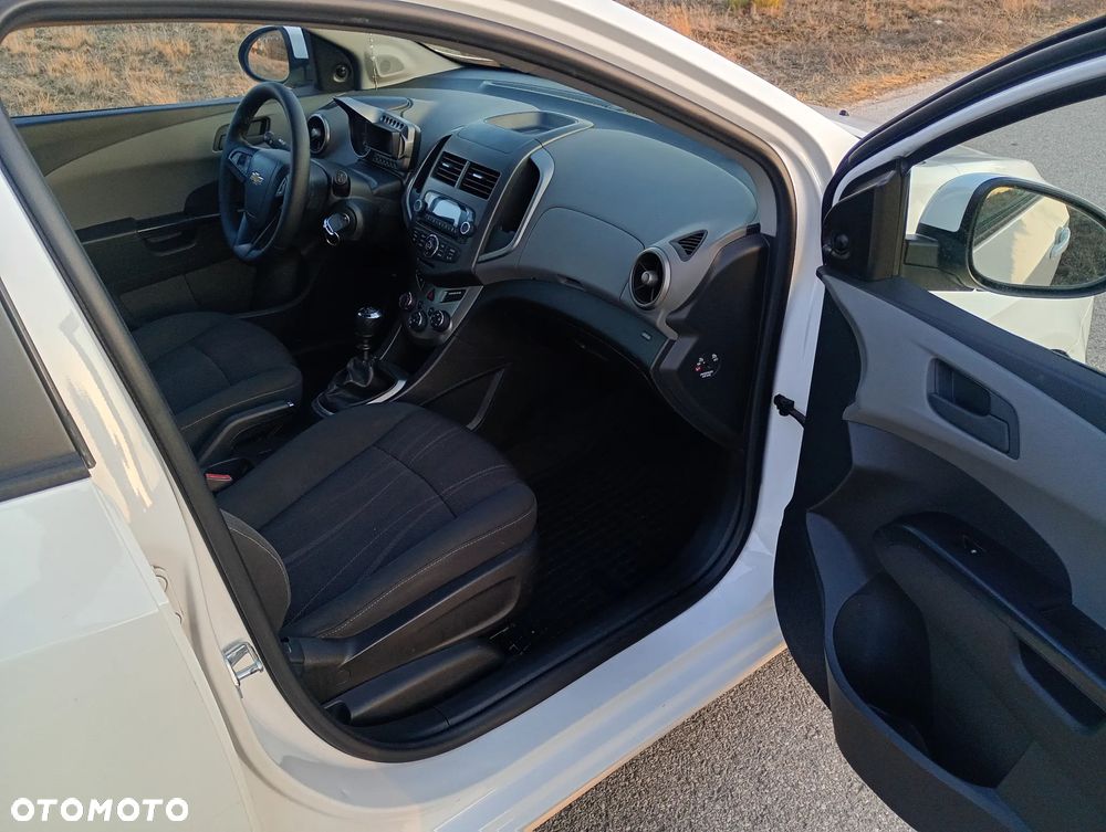 Chevrolet Aveo 1.2 LT - 22