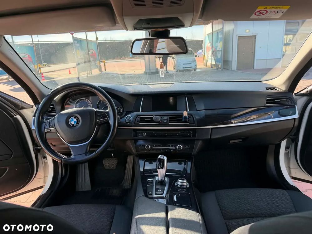BMW Seria 5 518d - 3