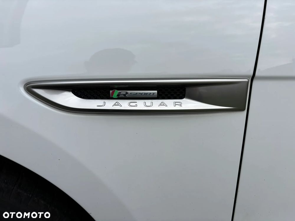 Jaguar F-Pace 2017 photo 5