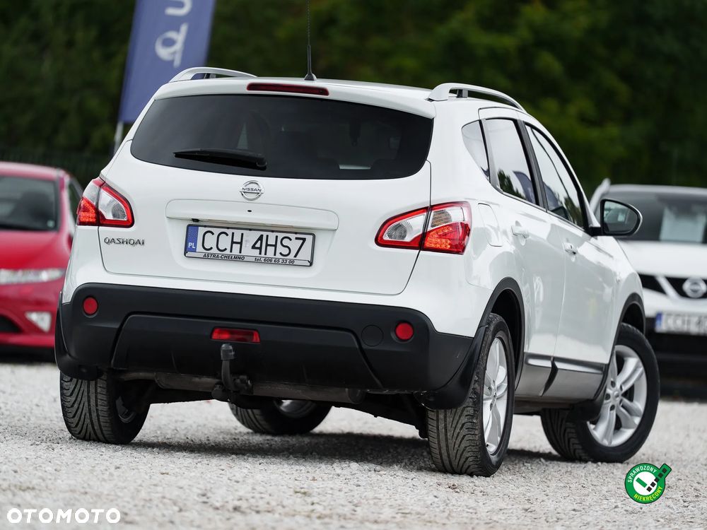 Nissan Qashqai - 2