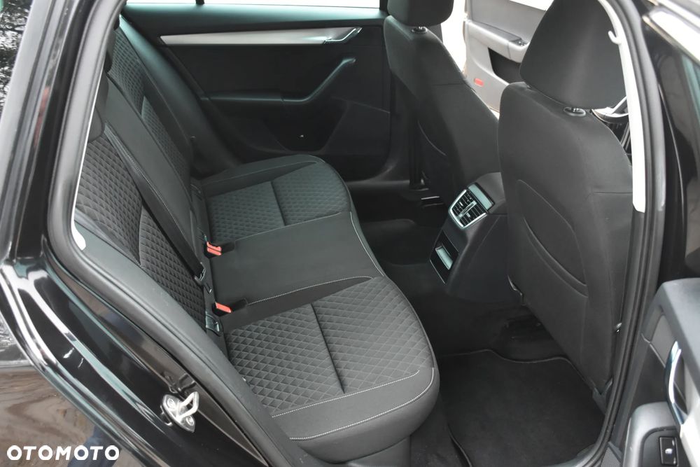Skoda Octavia 2.0 TDI (Green tec) Style - 22