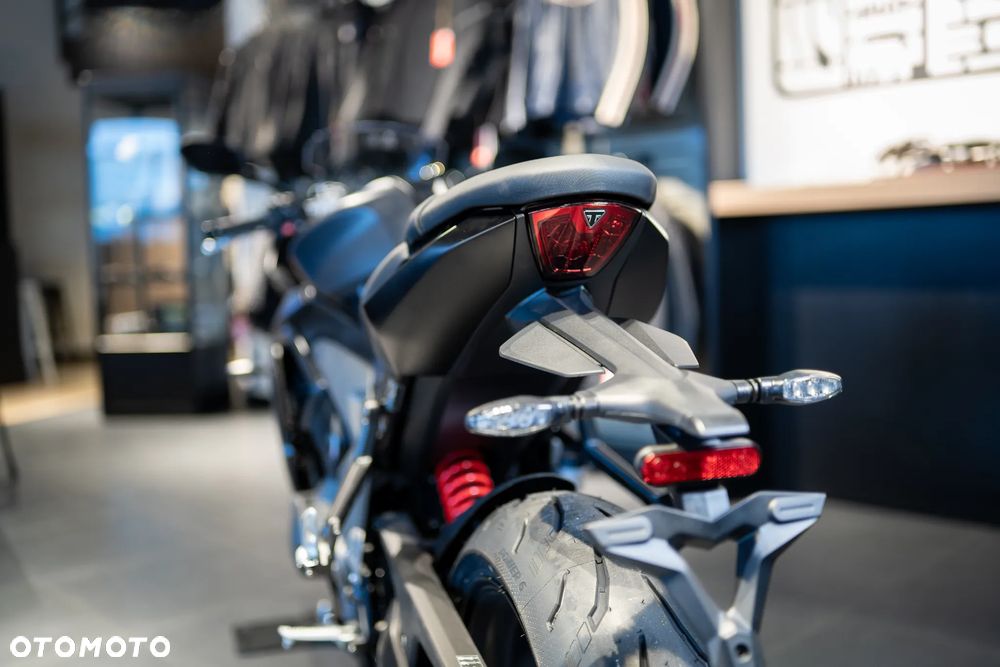 Triumph Daytona - 5