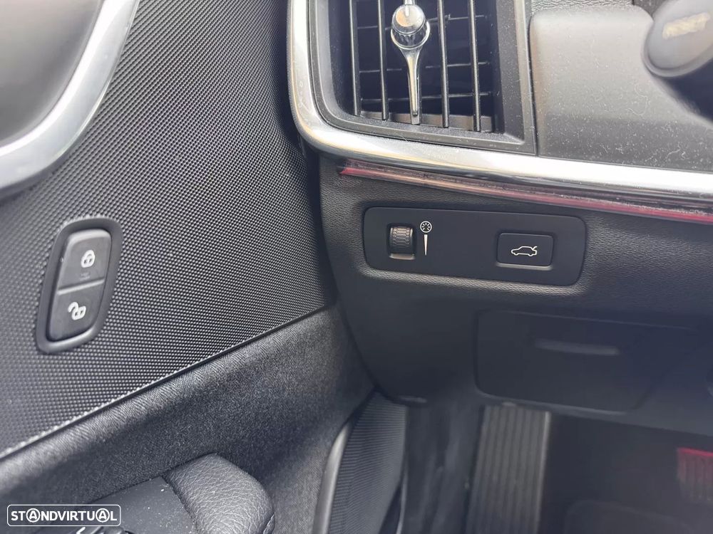 Volvo V90 D3 Geartronic Momentum - 17