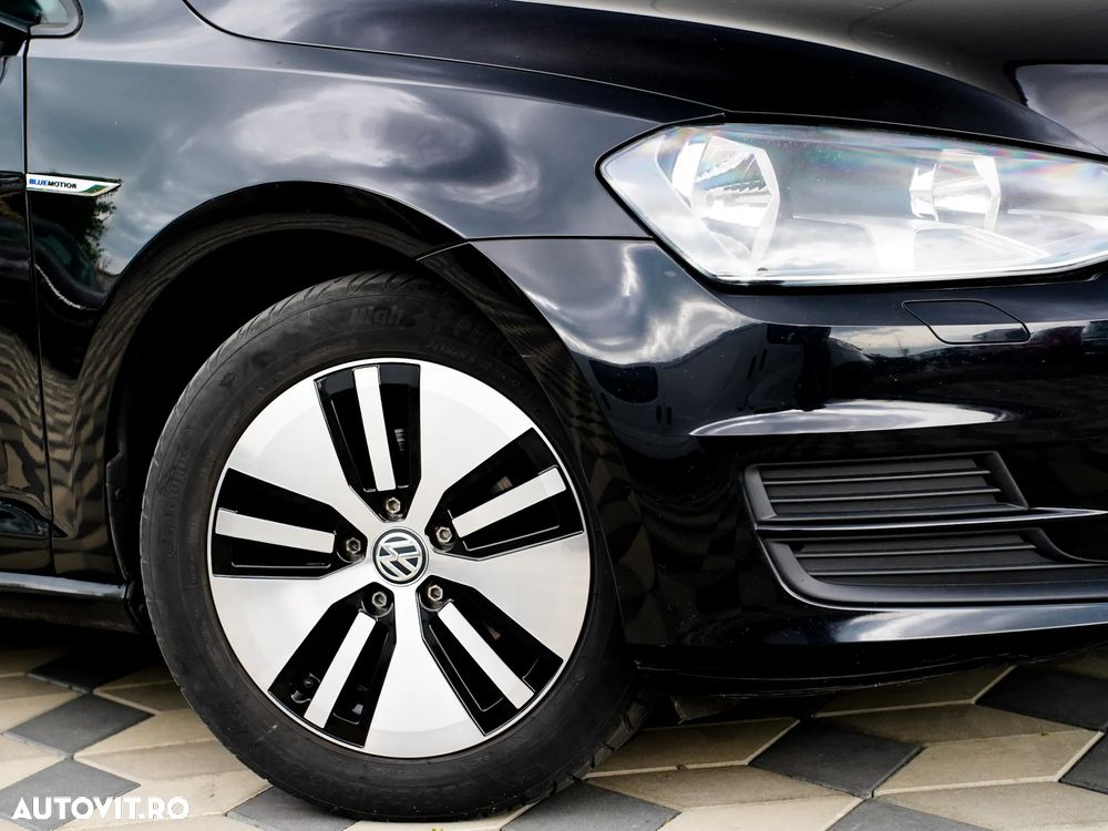 Volkswagen Golf 1.6 TDI BlueMotion Technology Trendline - 11