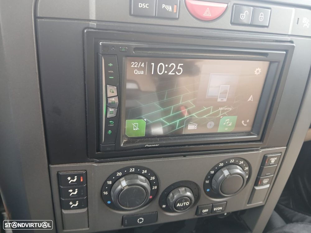 Land Rover Discovery 2.7 TD V6 HSE Auto. - 16