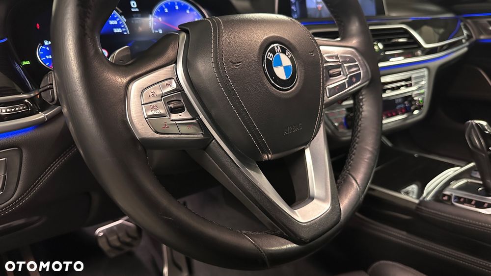 BMW Seria 7 750Li xDrive Edition Exclusive - 29