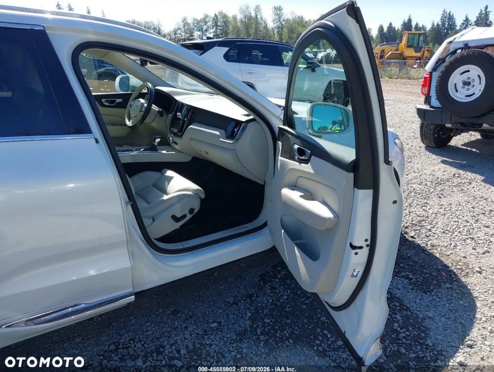 Volvo XC 60 T5 AWD Inscription - 11