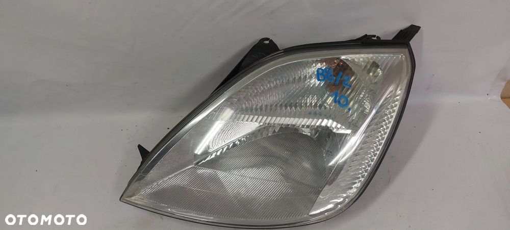 .  PRZOD PRZEDNIA LAMPA LEWA FORD FIESTA MK5 - 3