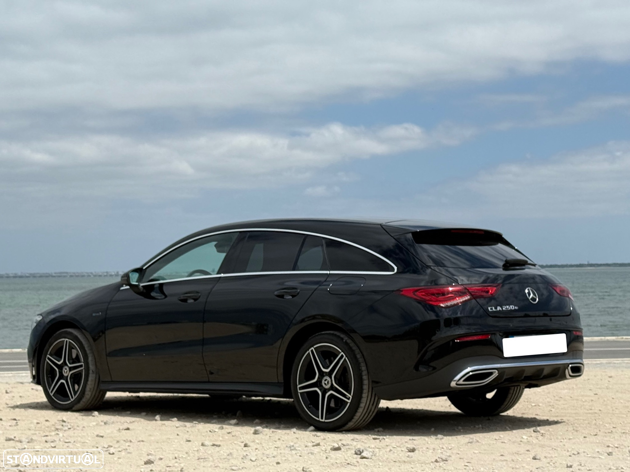 Mercedes-Benz CLA 250 e Shooting Brake AMG Line - 5