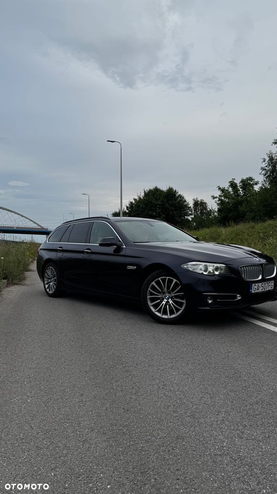 BMW Seria 5 520d xDrive Luxury Line - 2