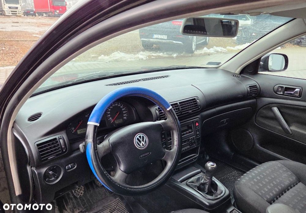 Volkswagen Passat - 6