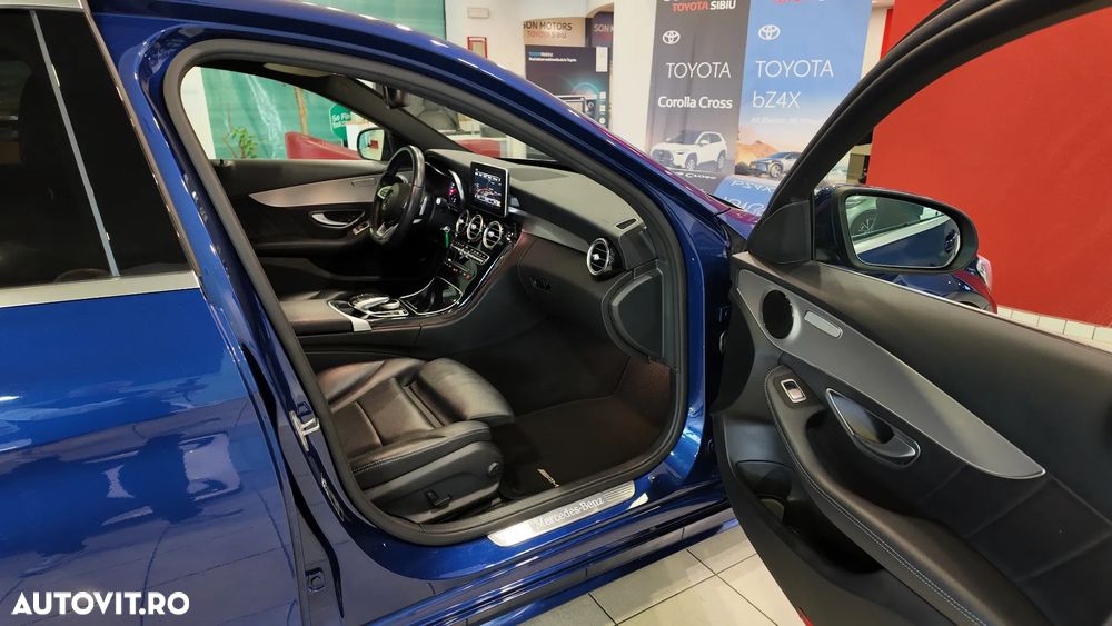 Mercedes-Benz C 200 4Matic 9G-TRONIC AMG Line - 13