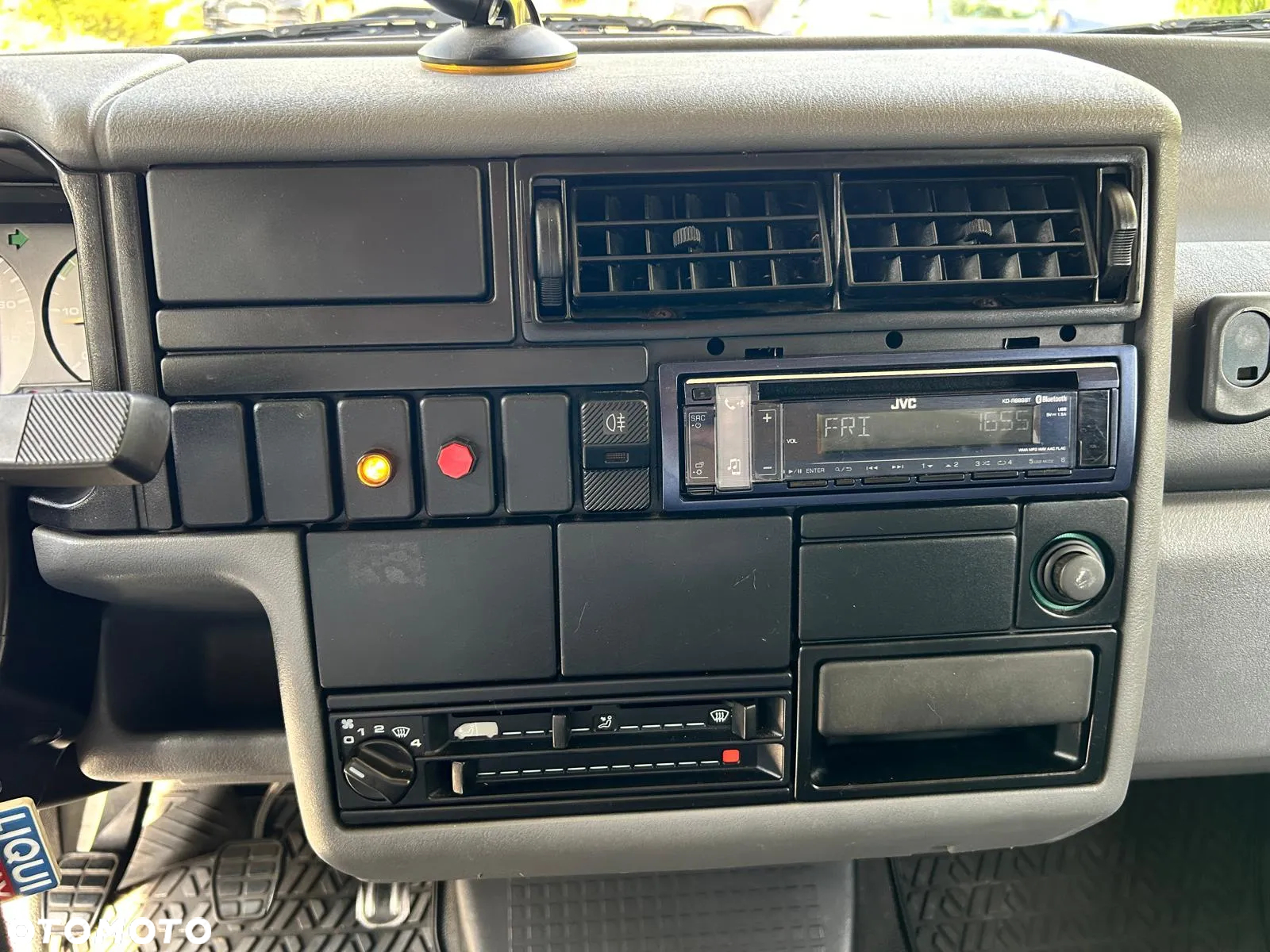 Volkswagen Transporter - 19