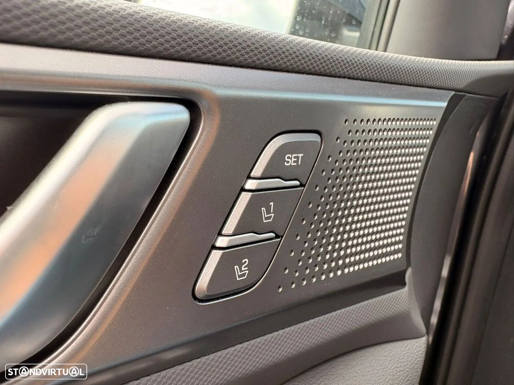 Hyundai Ioniq Premium - 18