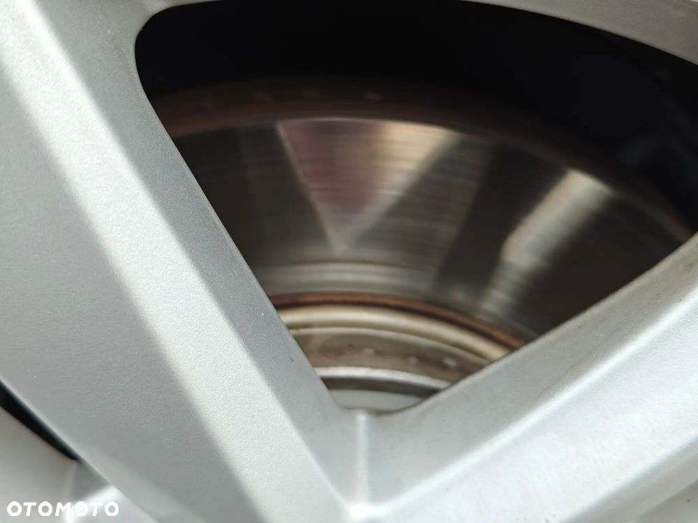 Toyota Corolla 1.8 Hybrid GPF Comfort - 12