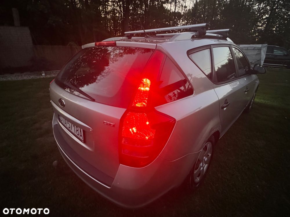 Kia Ceed - 14