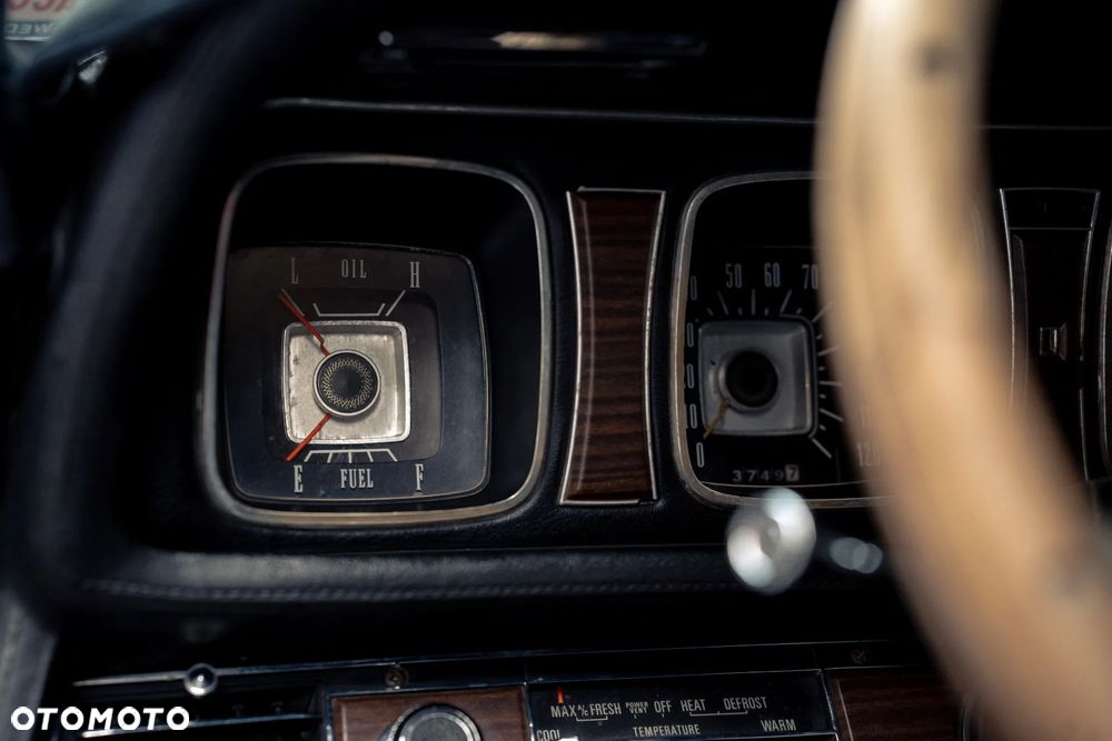 Lincoln Continental - 22