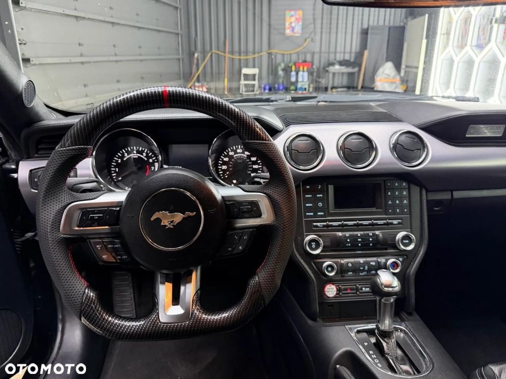 Ford Mustang - 13