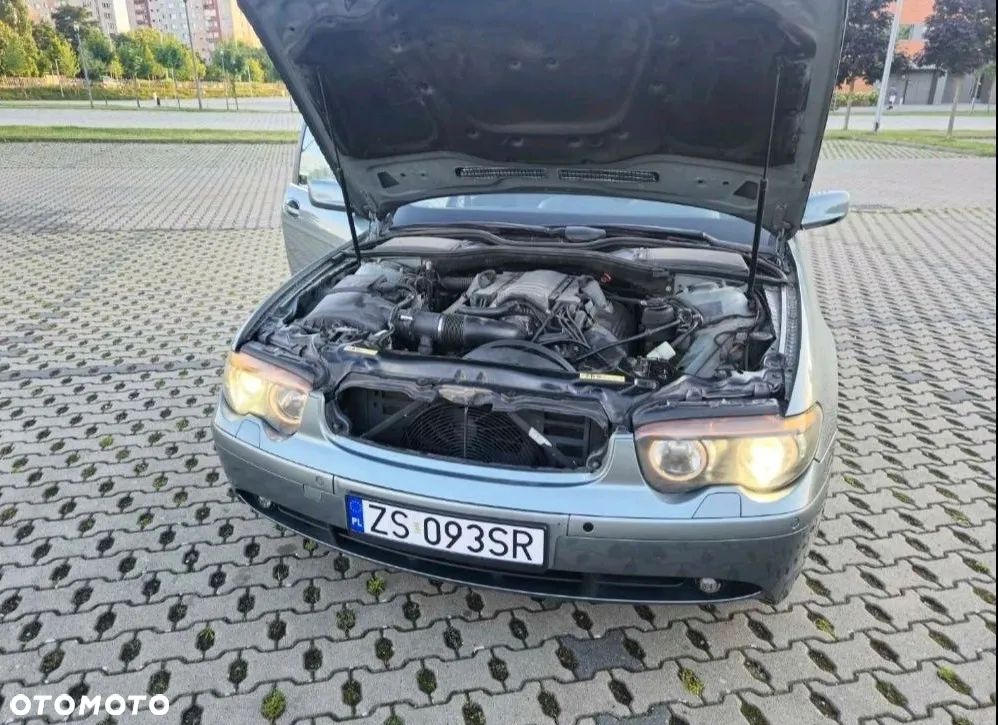 BMW Seria 7 735i - 5