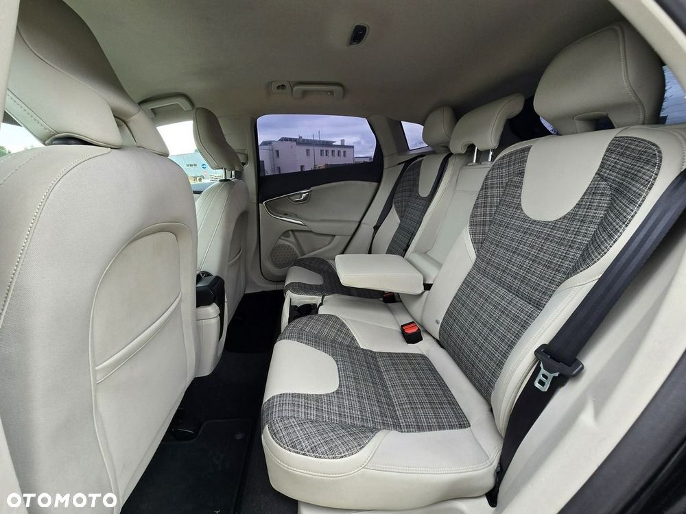 Volvo V40 - 6