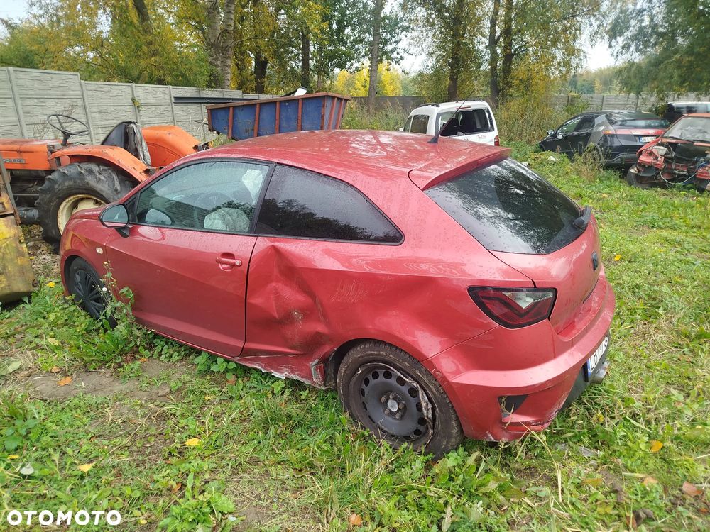 Seat Ibiza 2010 photo 2