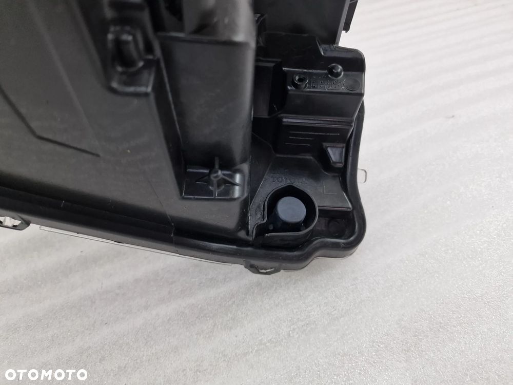 TOYOTA YARIS 3 III LIFT 17- LEWA LAMPA PRZEDNIA PRZÓD SOCZEWKA , NR AUKCJI LA685 - 14