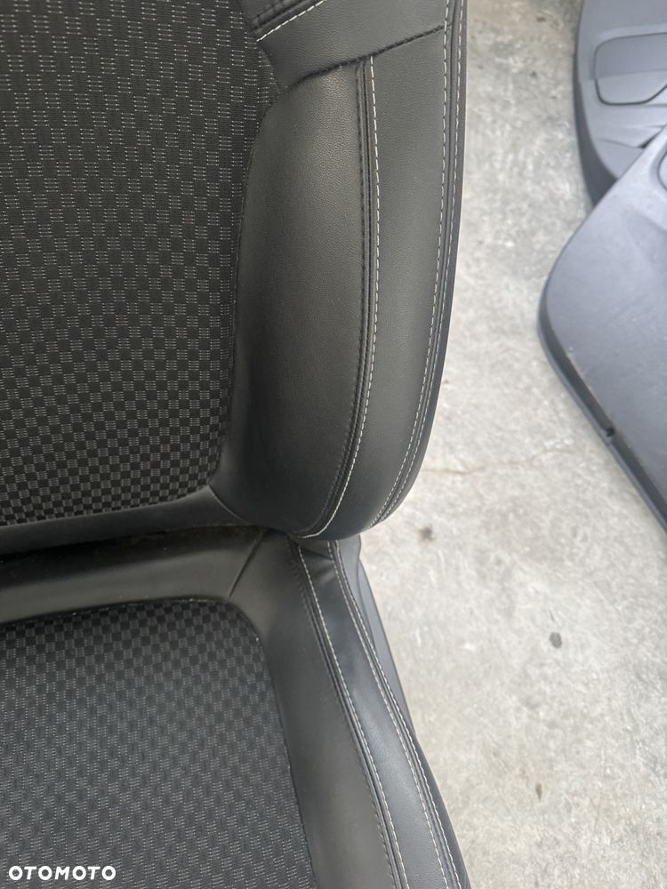 Fotele komplet BOSE Renault Clio IV KOMBI - 4