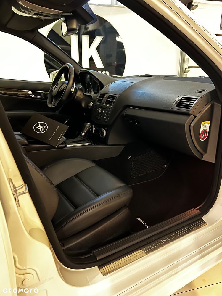 Mercedes-Benz Klasa C 63 AMG - 7