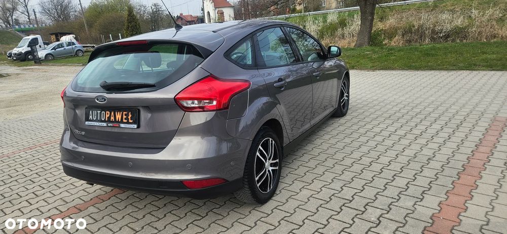 Ford Focus - 30