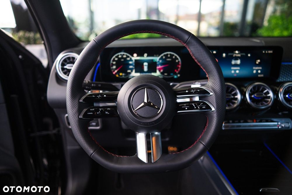 Mercedes-Benz GLB - 19