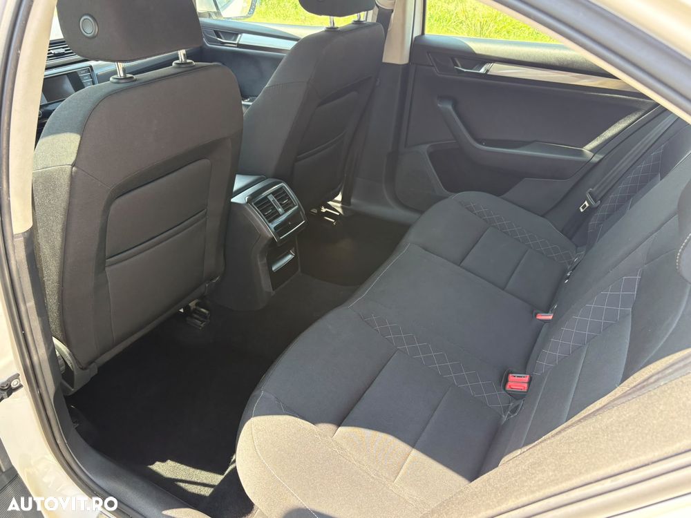 Skoda Superb 1.6 TDI Active - 6
