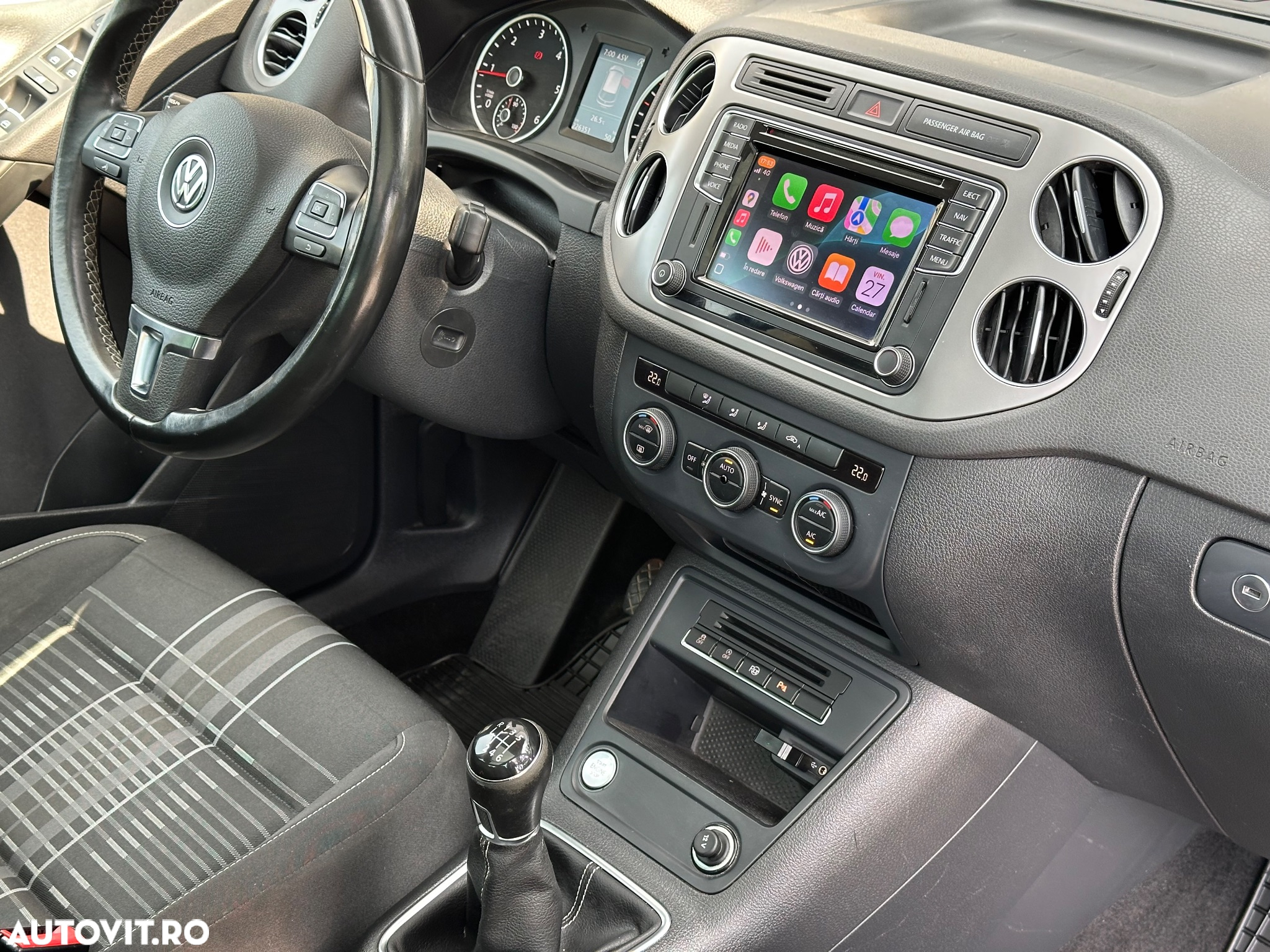 Volkswagen Tiguan - 29