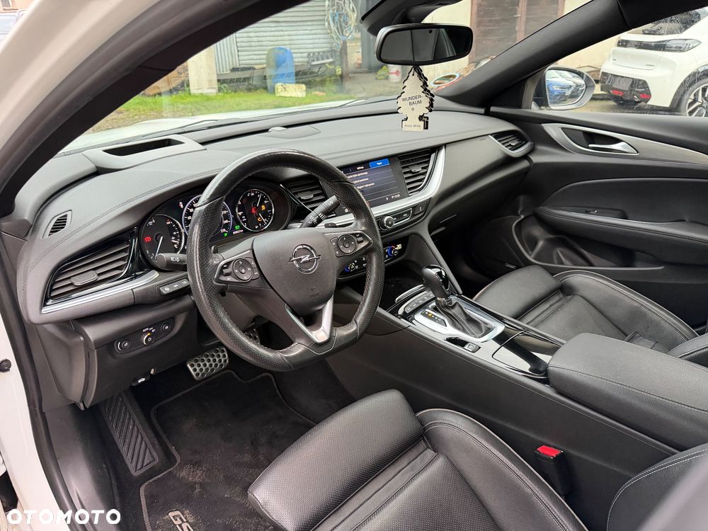 Opel Insignia 2.0 T 4x4 GSi S&S - 5
