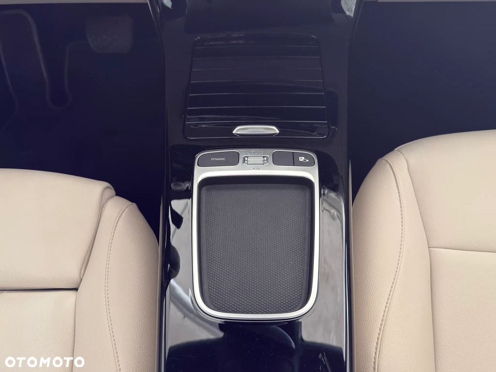 Mercedes-Benz Klasa A 250 4-Matic Progressive 7G-DCT - 22