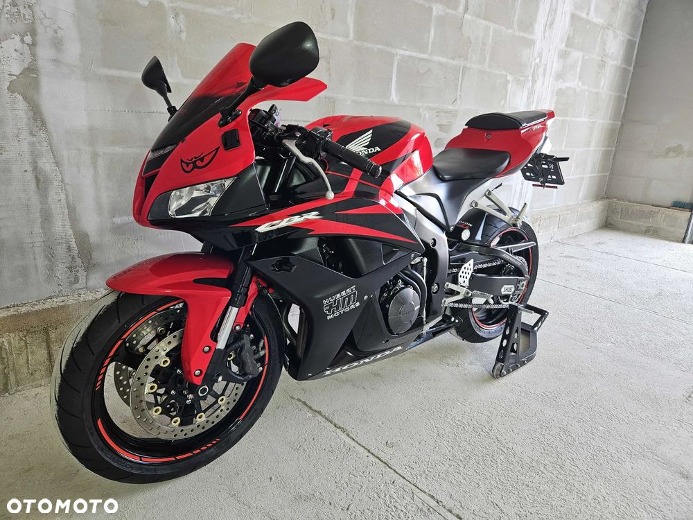 Honda CBR - 7