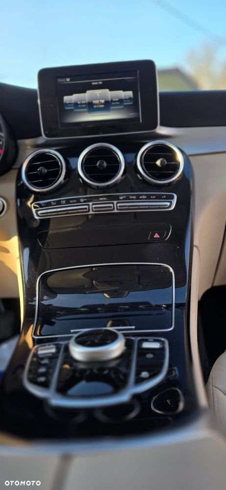 Mercedes-Benz GLC - 19