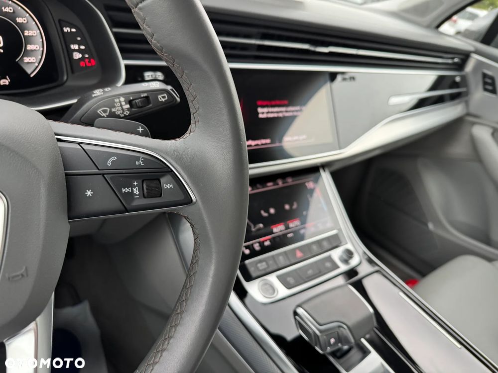 Audi Q7 55 TFSI mHEV Quattro S Line Tiptr - 20