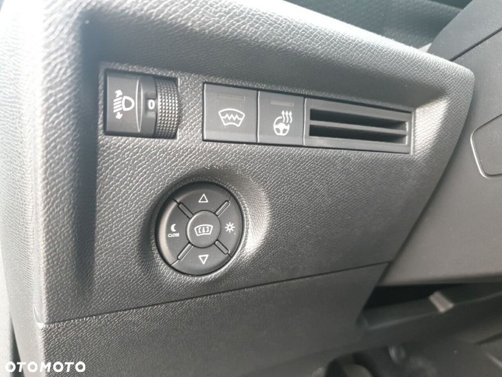 Citroën C4 1.2 PureTech Max S&S EAT8 - 15