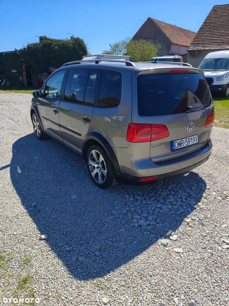 Volkswagen Touran 1.4 TSI Cross - 4