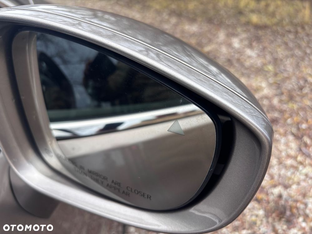 Chrysler Pacifica - 13