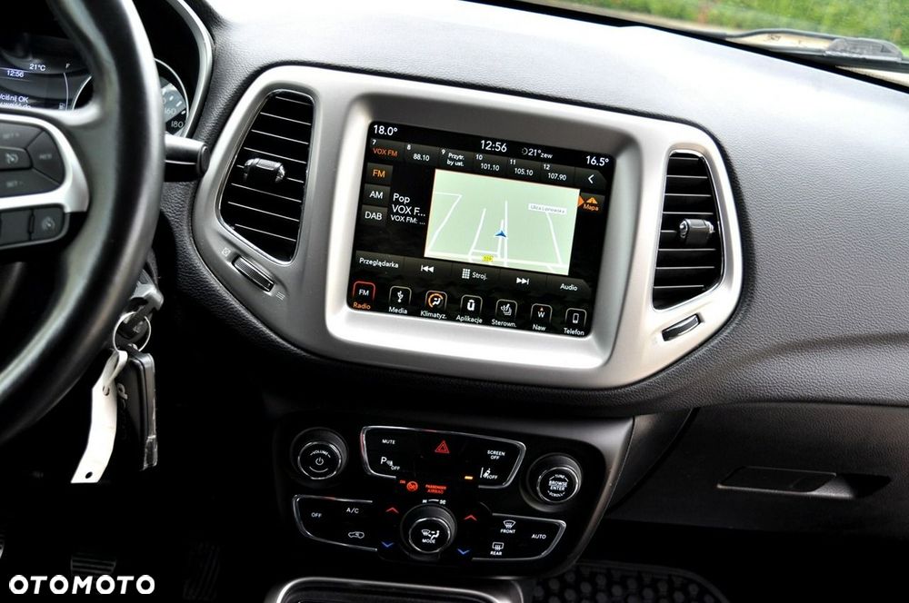 Jeep Compass 1.4 TMair Longitude FWD S&S - 27