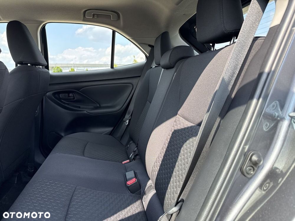 Toyota Yaris Cross Hybrid 1.5 Comfort - 16