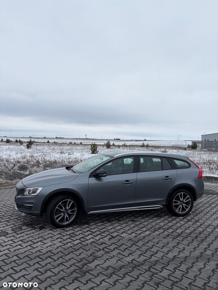 Volvo V60 Cross Country D4 Summum - 4