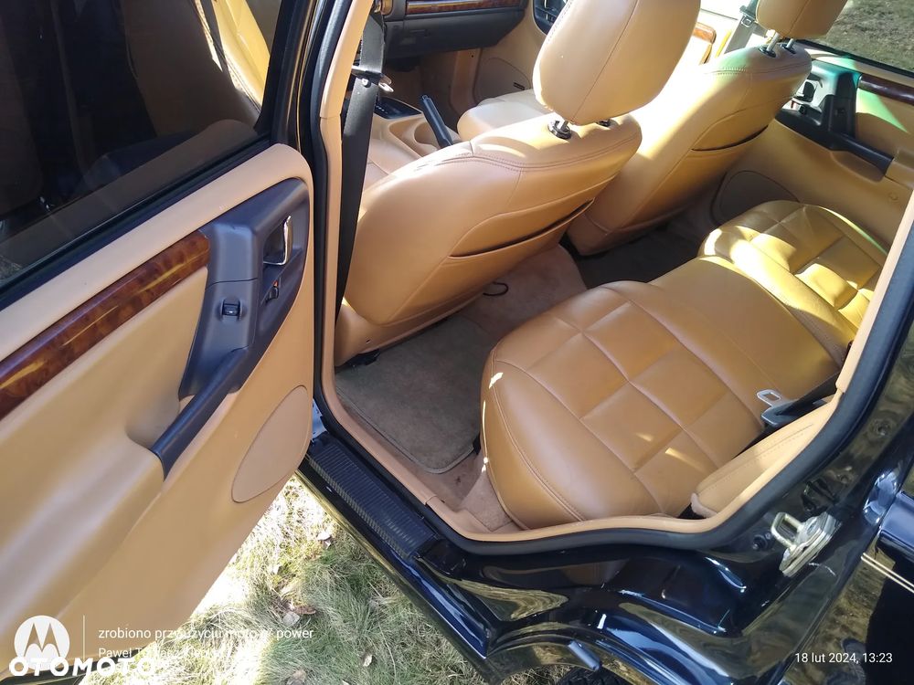 Jeep Grand Cherokee - 12